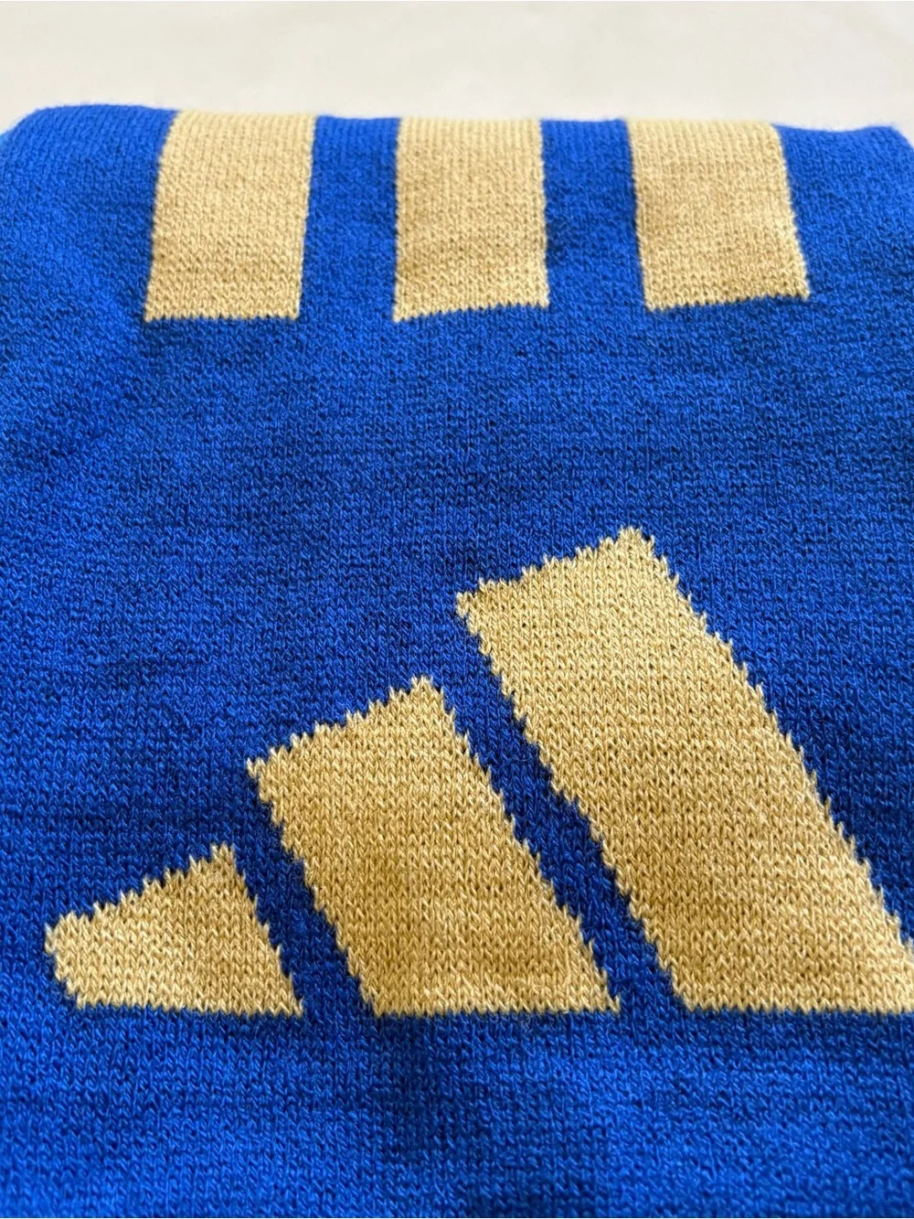Adidas 2026 FIGC Italy National Team Scarf – One Size (NWT)